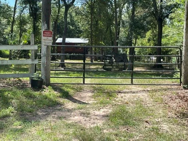 W  Christine Dr Splendora, TX 77372