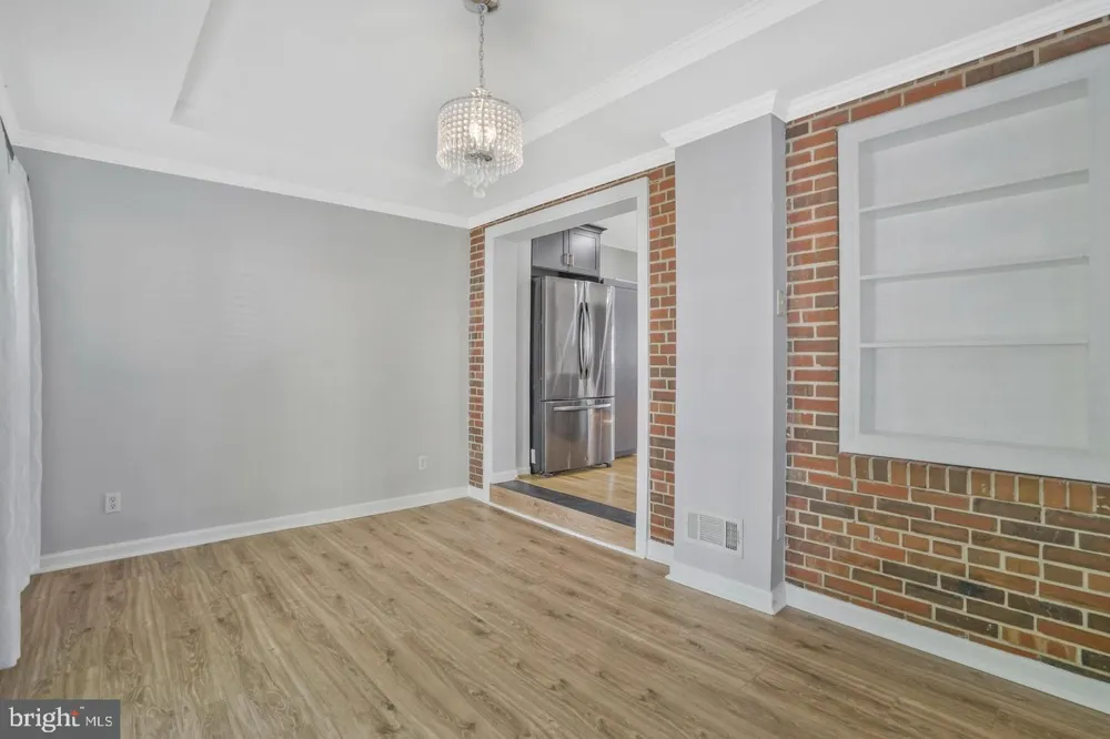5758 BISCAYNE DRIVE Alexandria, VA 22303