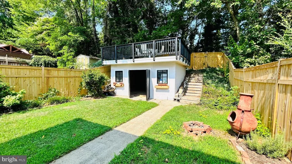 5758 BISCAYNE DRIVE Alexandria, VA 22303