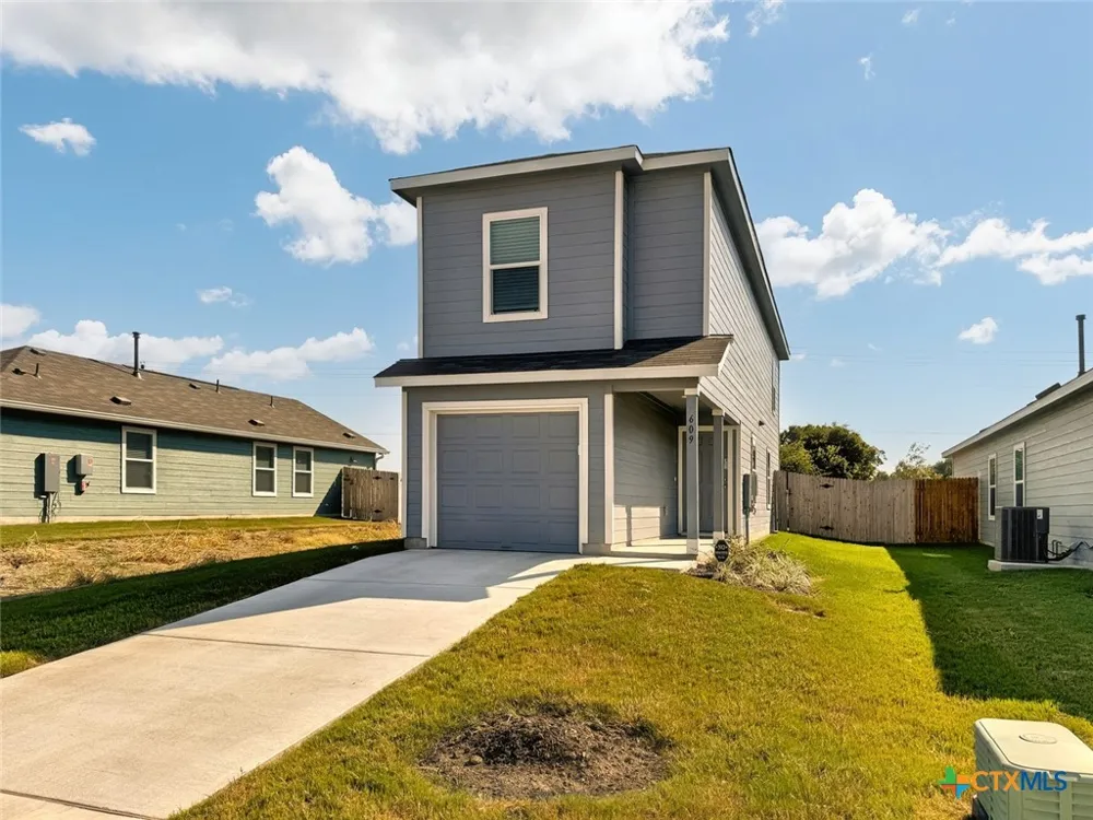 609 Soapstone Pass San Marcos, TX 78656
