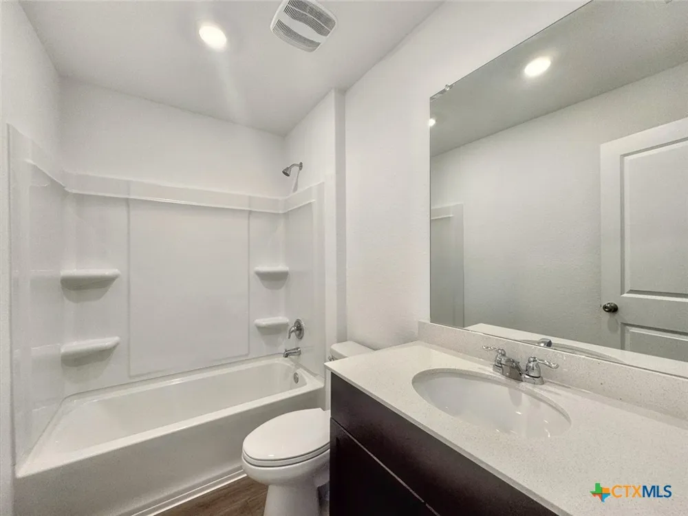 609 Soapstone Pass San Marcos, TX 78656
