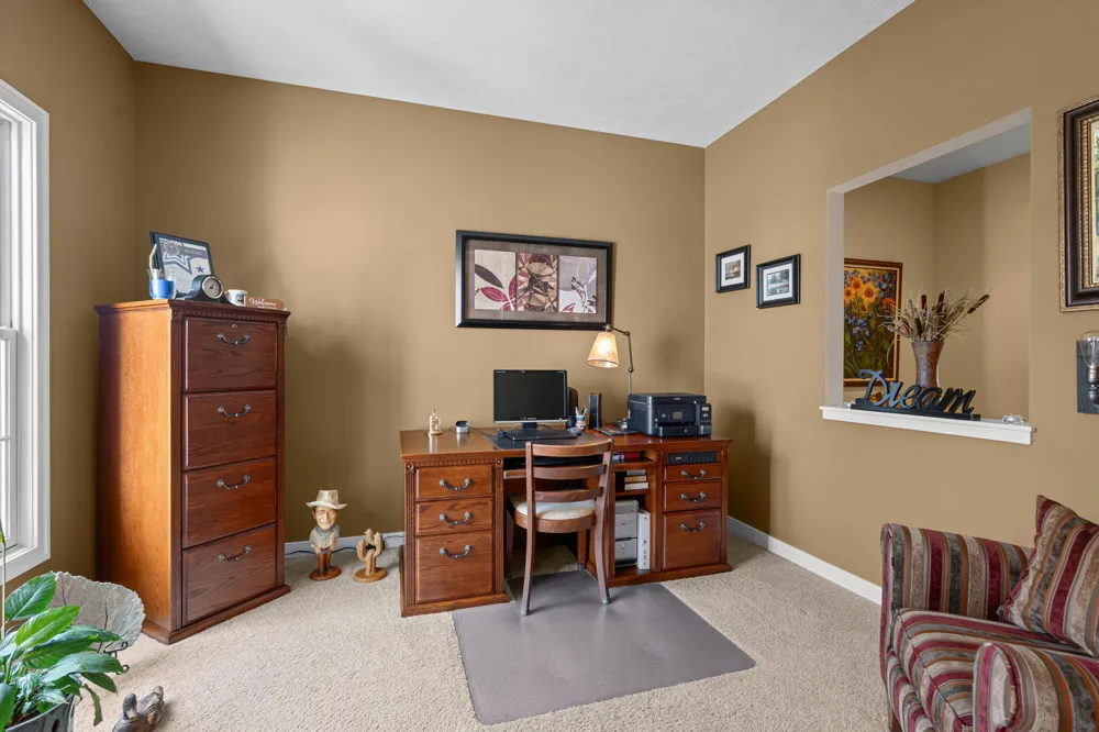 1687 S Trillium Circle Zeeland, MI 49464