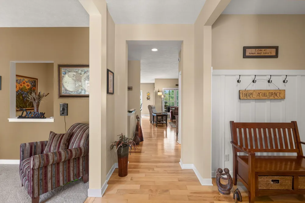 1687 S Trillium Circle Zeeland, MI 49464