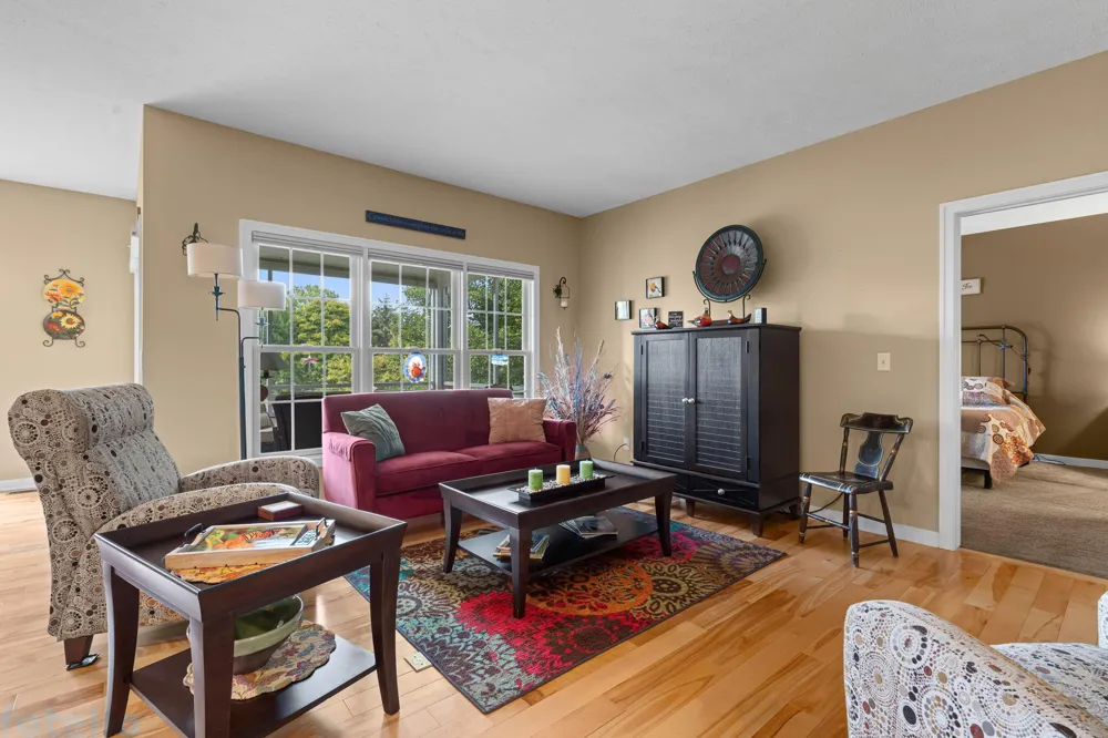 1687 S Trillium Circle Zeeland, MI 49464