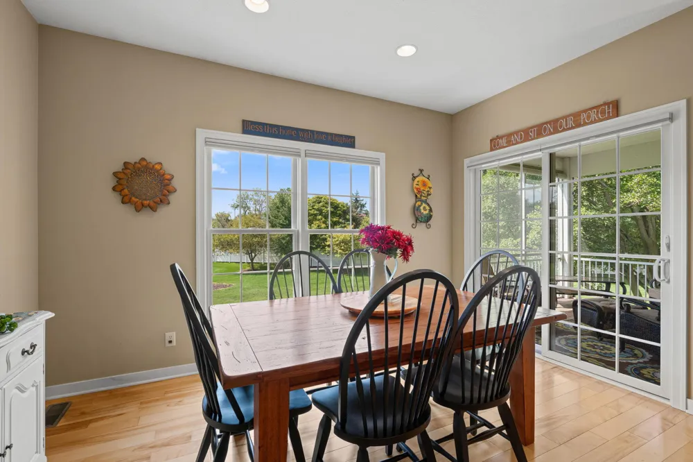1687 S Trillium Circle Zeeland, MI 49464