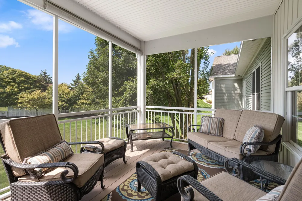 1687 S Trillium Circle Zeeland, MI 49464