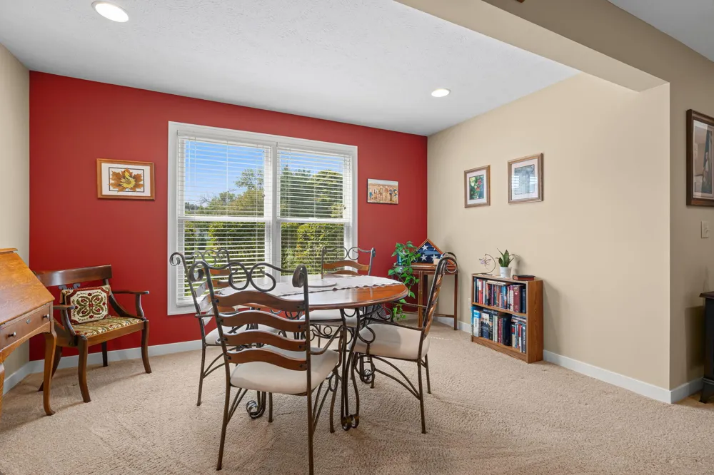 1687 S Trillium Circle Zeeland, MI 49464