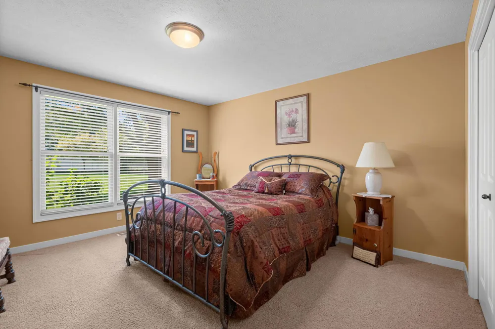1687 S Trillium Circle Zeeland, MI 49464