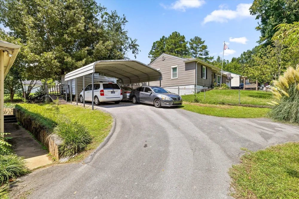 5225 State Line Road Chattanooga, TN 37412