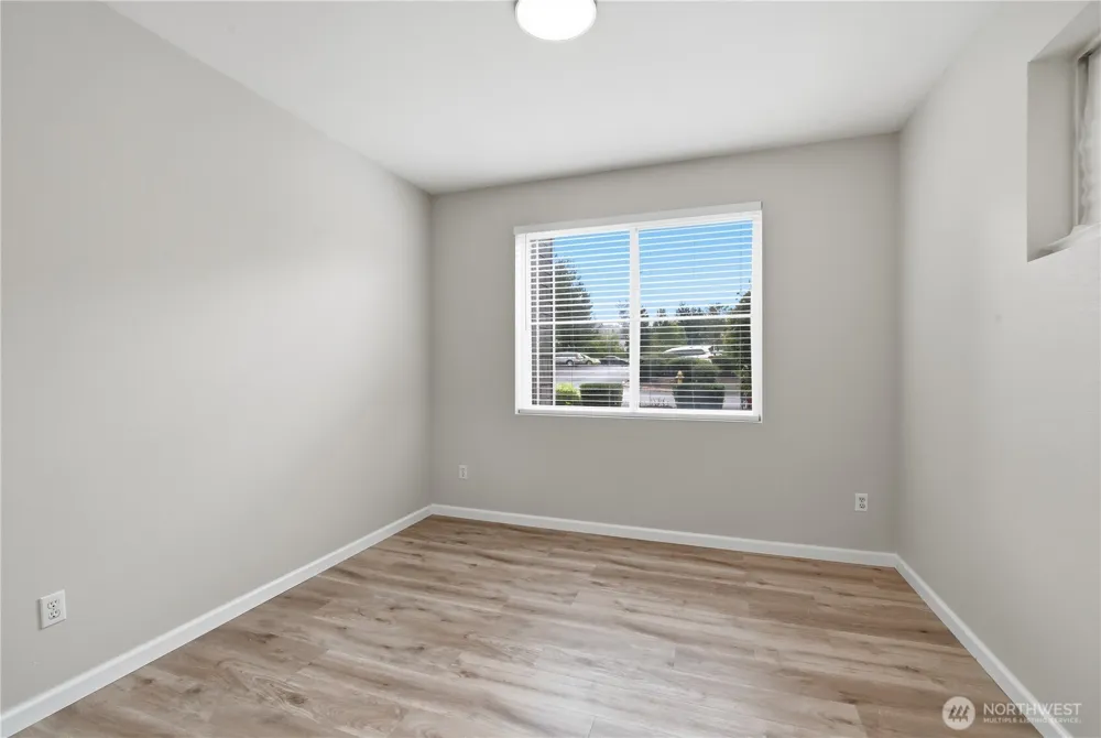 560 225th Lane NE #B101 Sammamish, WA 98074