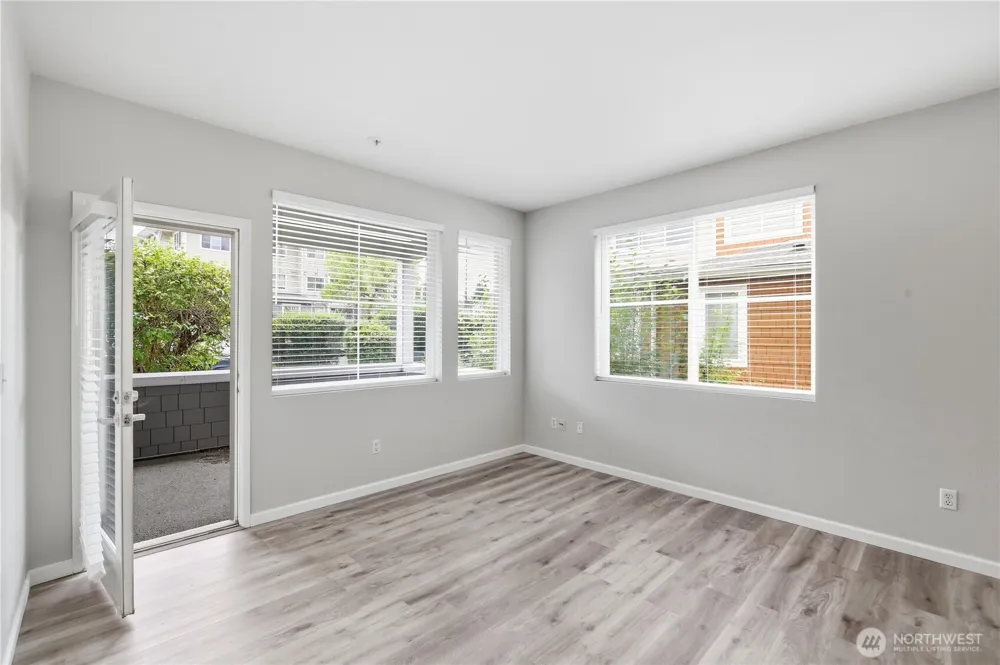 560 225th Lane NE #B101 Sammamish, WA 98074