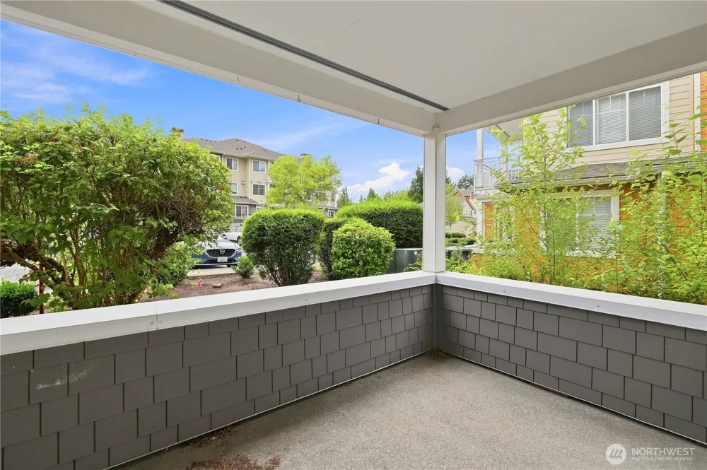 560 225th Lane NE #B101 Sammamish, WA 98074
