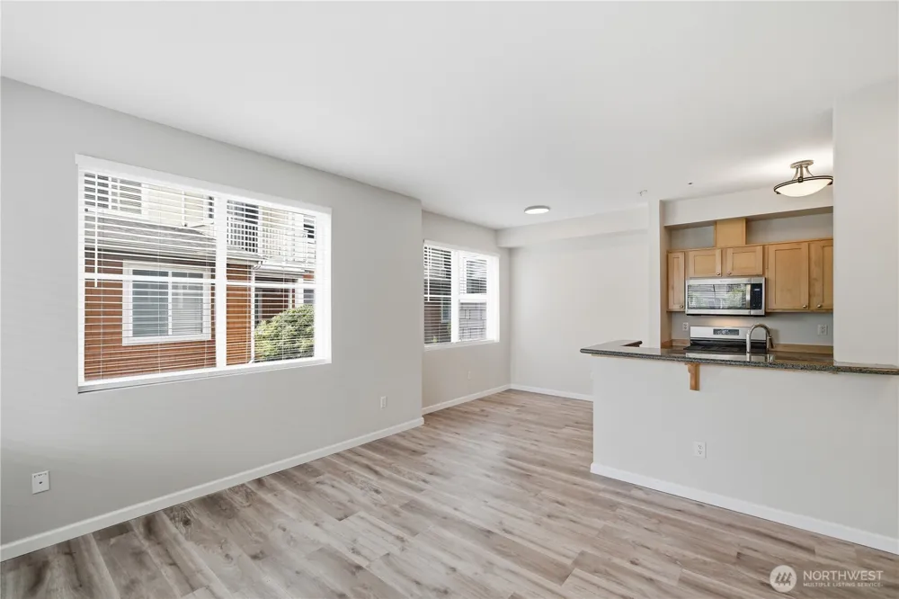 560 225th Lane NE #B101 Sammamish, WA 98074