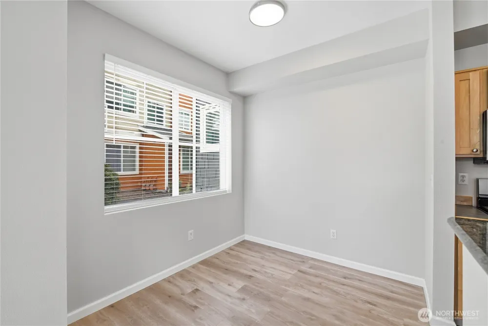 560 225th Lane NE #B101 Sammamish, WA 98074
