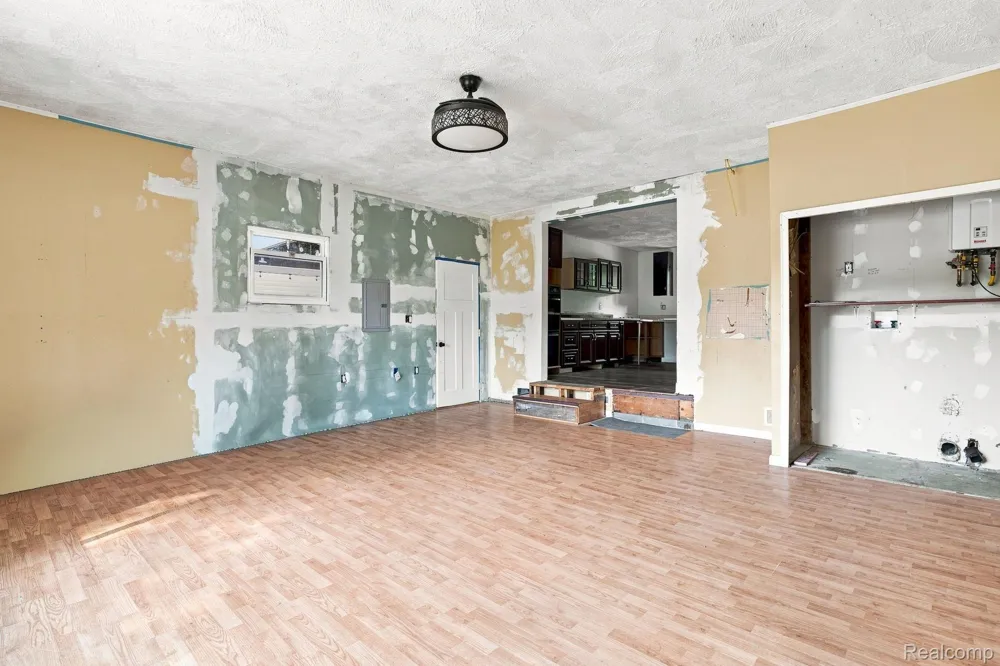 1288 40th Street Port Huron Charter Township, MI 48060