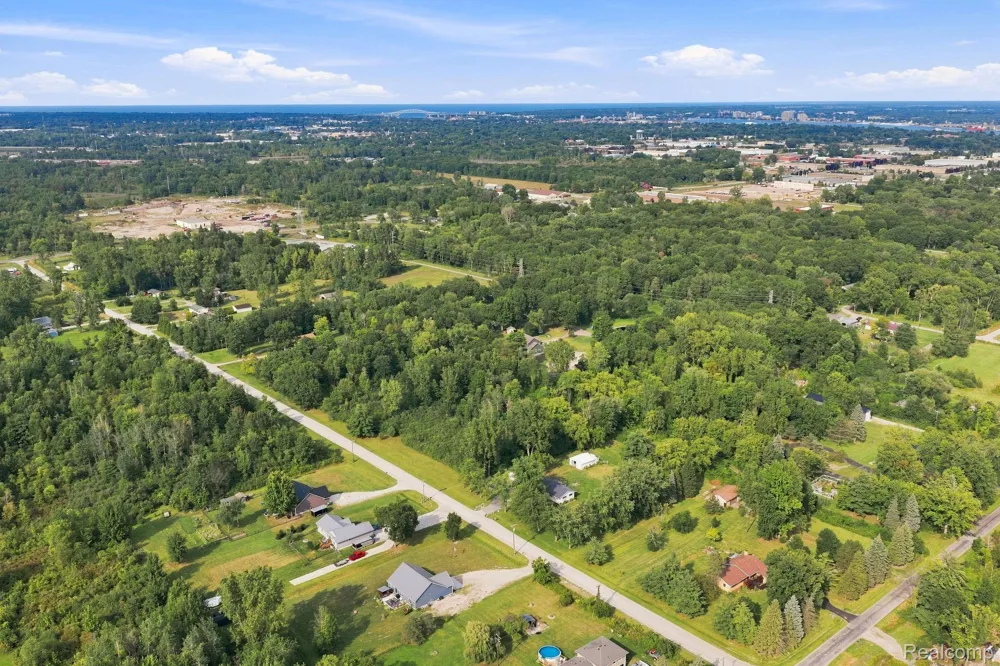 1288 40th Street Port Huron Charter Township, MI 48060