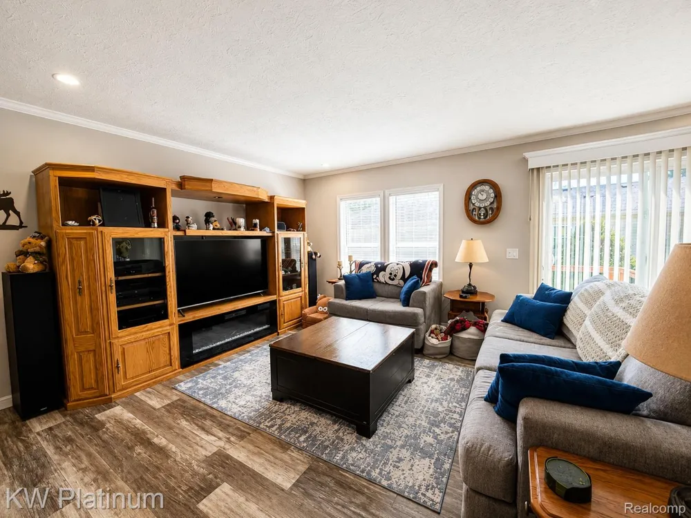 50136 Wedgewood Court Shelby Charter Township, MI 48315