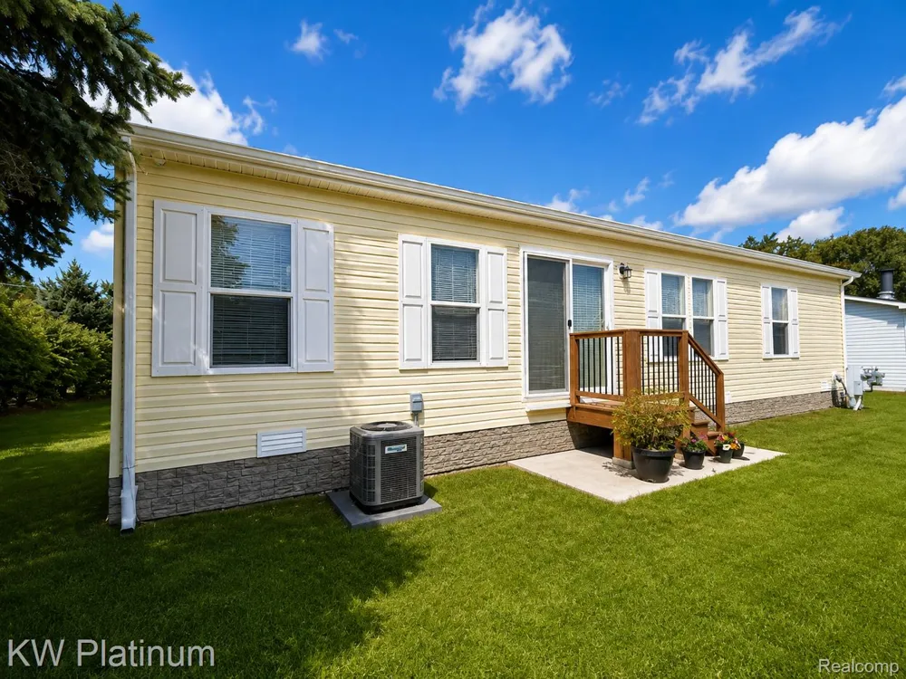 50136 Wedgewood Court Shelby Charter Township, MI 48315