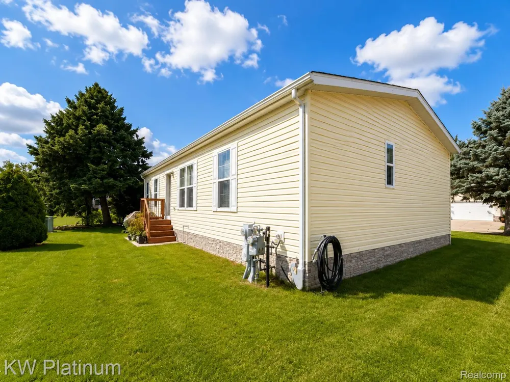 50136 Wedgewood Court Shelby Charter Township, MI 48315