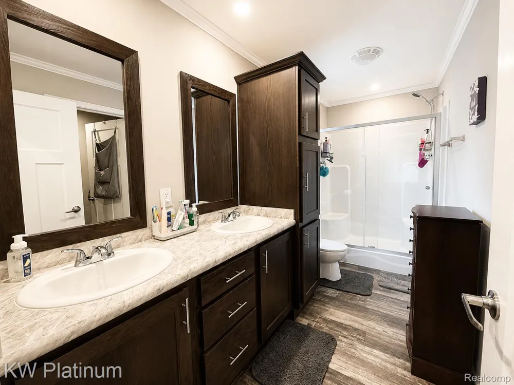 50136 Wedgewood Court Shelby Charter Township, MI 48315