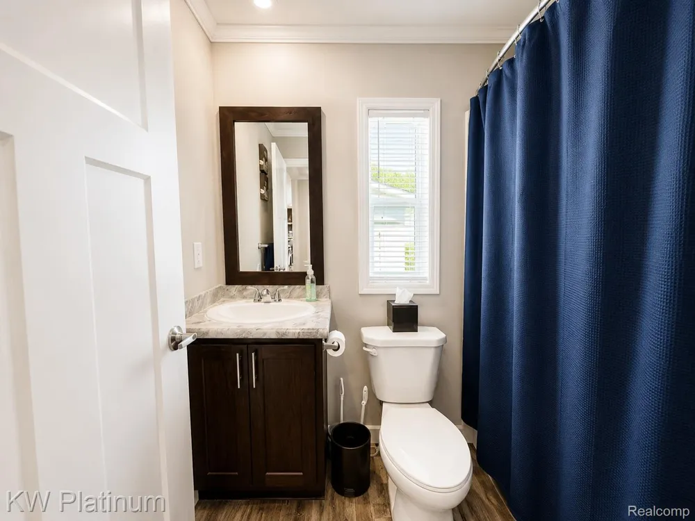 50136 Wedgewood Court Shelby Charter Township, MI 48315