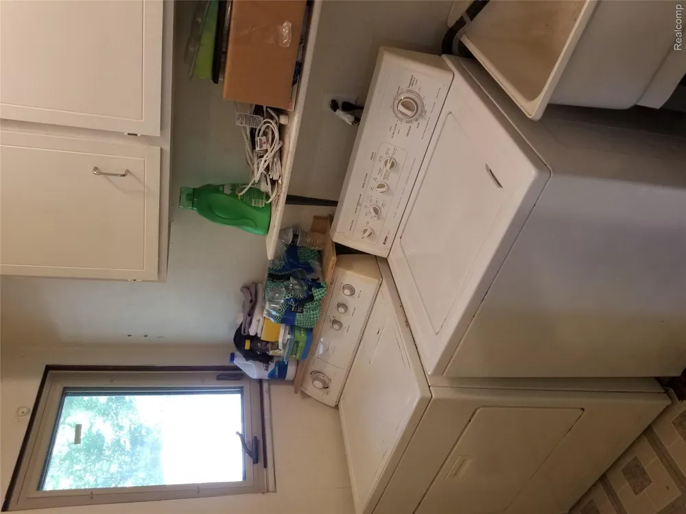 3231 W Utica Road Shelby Charter Township, MI 48317