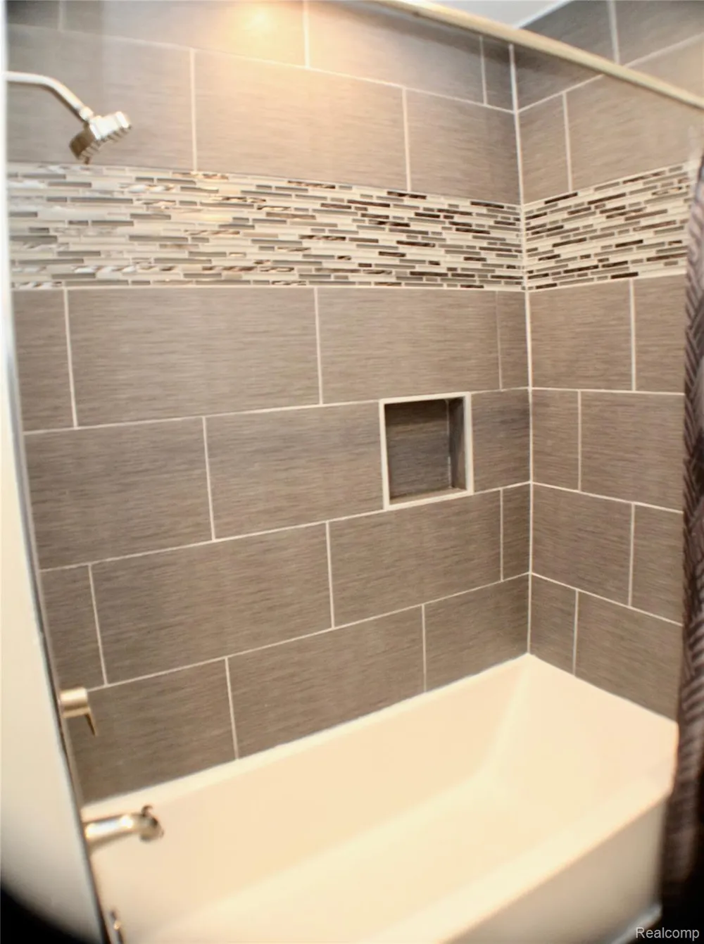 3231 W Utica Road Shelby Charter Township, MI 48317