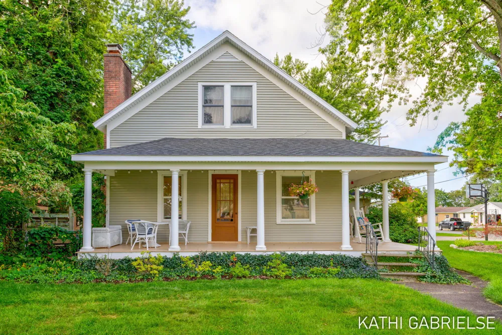 379 S Lake Avenue Spring Lake Village, MI 49456