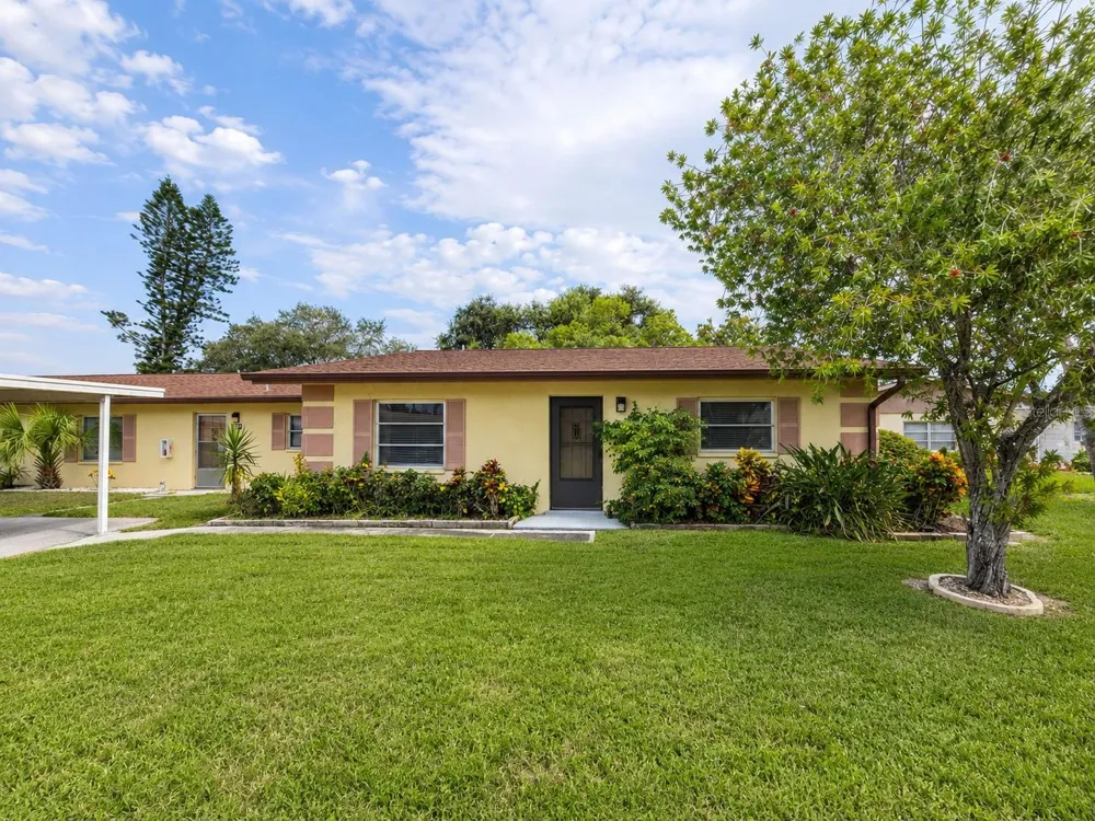 4614 TIPPECANOE TRAIL #117 Sarasota, FL 34233