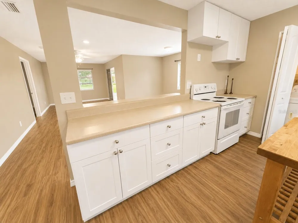 4614 TIPPECANOE TRAIL #117 Sarasota, FL 34233