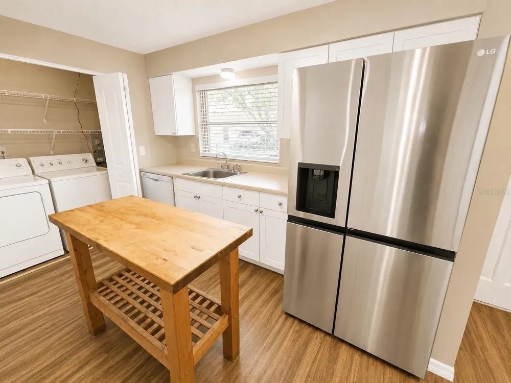 4614 TIPPECANOE TRAIL #117 Sarasota, FL 34233