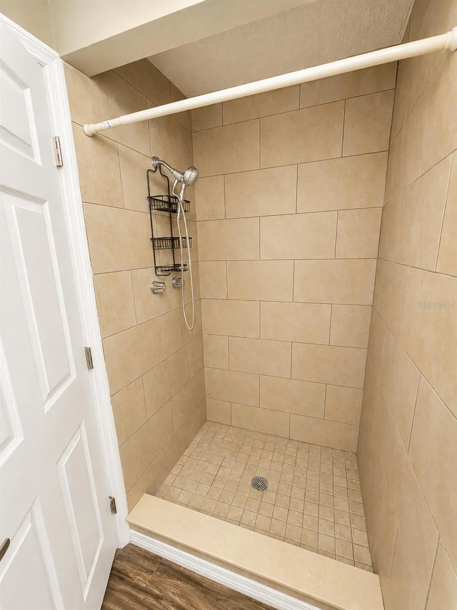 4614 TIPPECANOE TRAIL #117 Sarasota, FL 34233