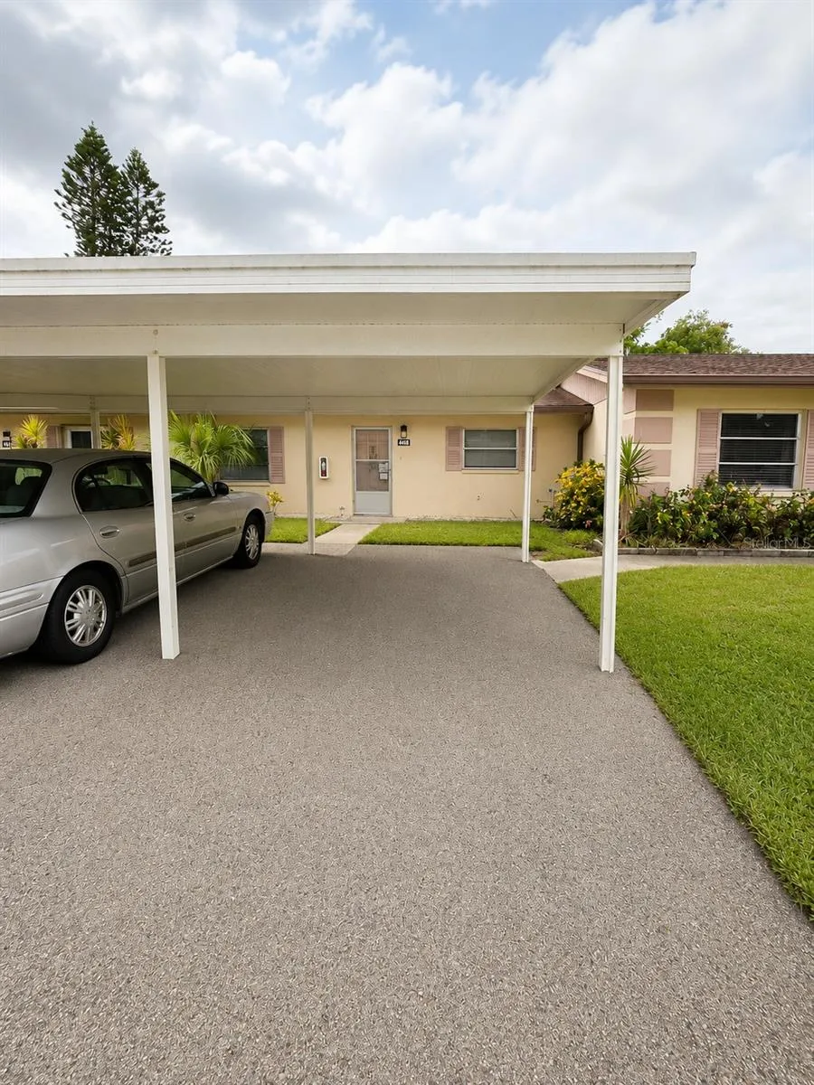 4614 TIPPECANOE TRAIL #117 Sarasota, FL 34233