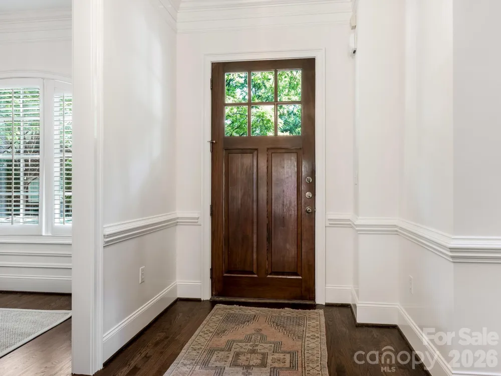 221 Crownsgate Court Charlotte, NC 28207