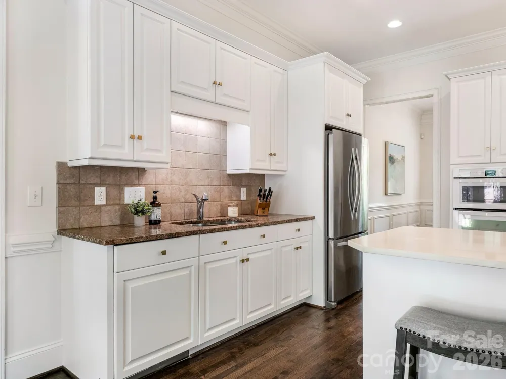 221 Crownsgate Court Charlotte, NC 28207