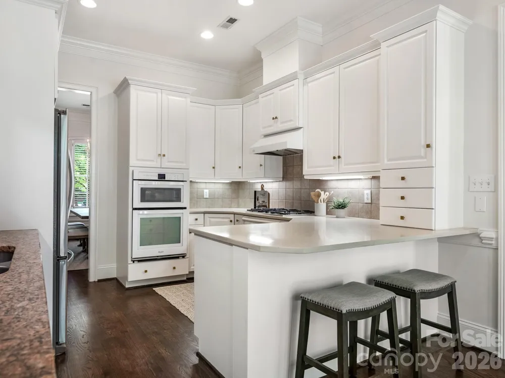 221 Crownsgate Court Charlotte, NC 28207