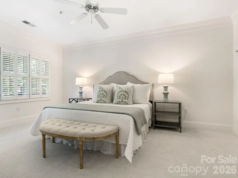 221 Crownsgate Court Charlotte, NC 28207