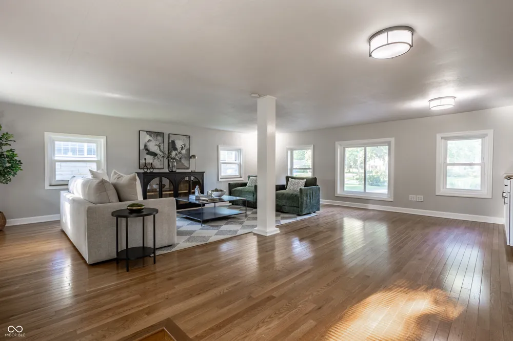 5705 Crestview Avenue Indianapolis, IN 46220