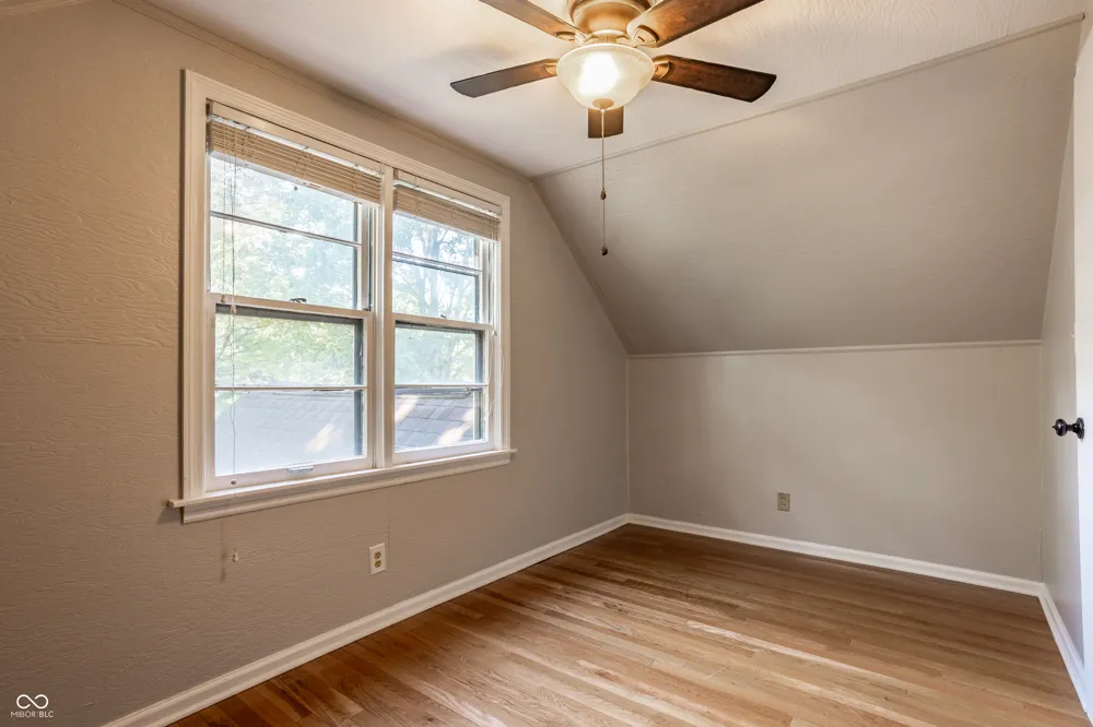 5705 Crestview Avenue Indianapolis, IN 46220