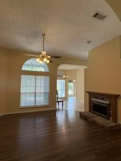 5209 Rio Bravo Drive Arlington, TX 76017