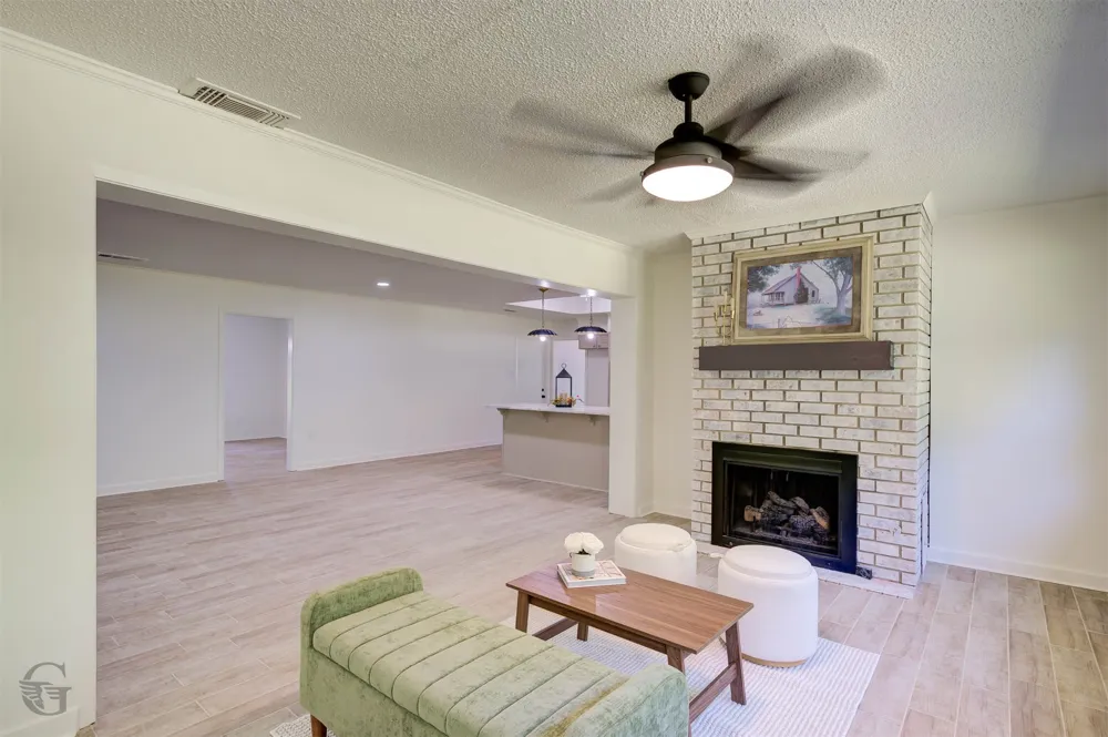 220 Walnut Lane Bossier City, LA 71111