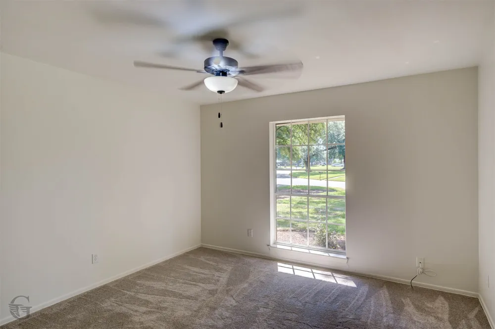220 Walnut Lane Bossier City, LA 71111