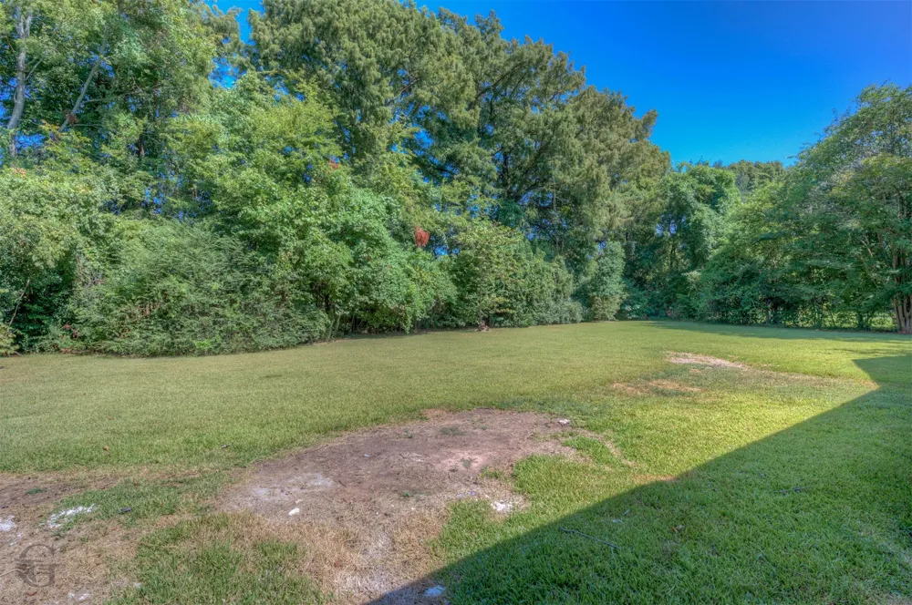 220 Walnut Lane Bossier City, LA 71111