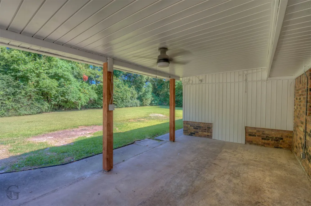 220 Walnut Lane Bossier City, LA 71111