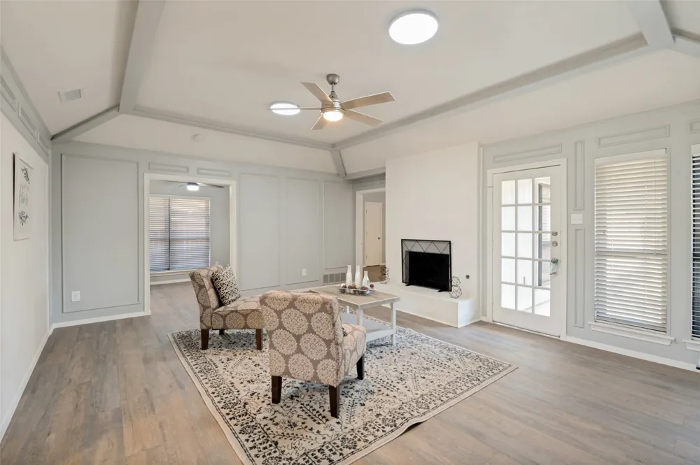 2213 Trinity Springs Drive Carrollton, TX 75007