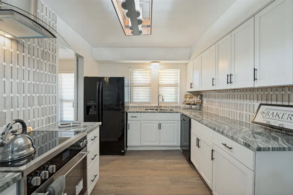 2213 Trinity Springs Drive Carrollton, TX 75007