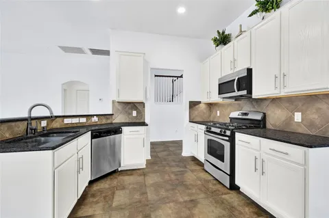 3206 Quarry Place Lane