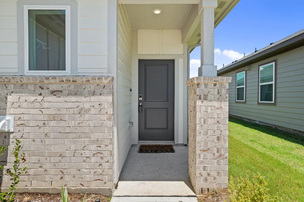 18006 Lasso Mills Drive Hockley, TX 77447