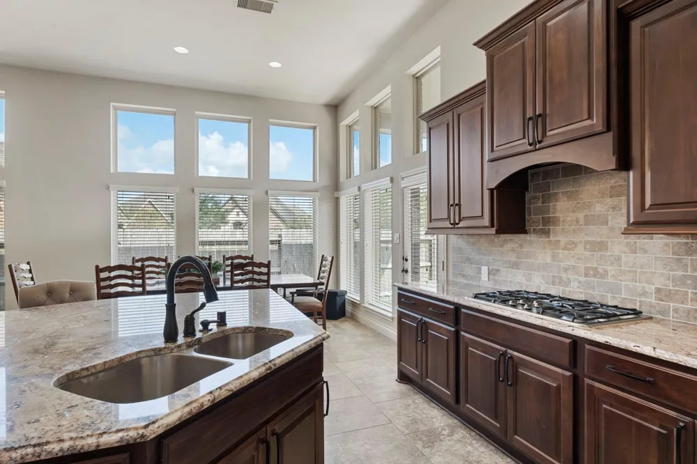 2030 Rainy Mist Drive Missouri City, TX 77459