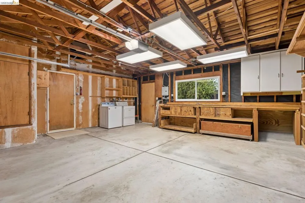 5791 Olinda Rd El Sobrante, CA 94803